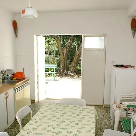 Gostinjska kuća Family 4550a Drace